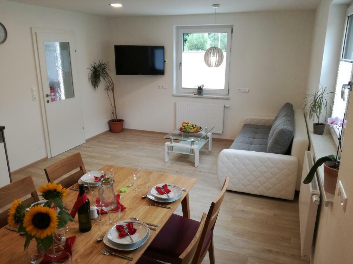 Zur Wagnerei Apartment ไอค์ ภายนอก รูปภาพ